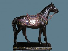 лошадь статуя